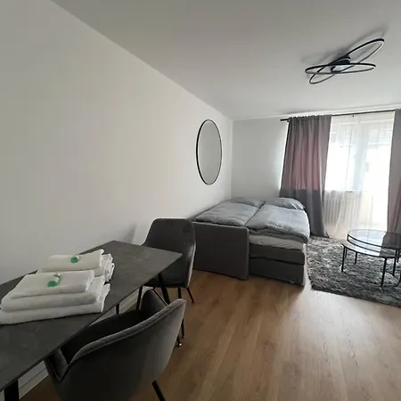 Xxxxx Apartment